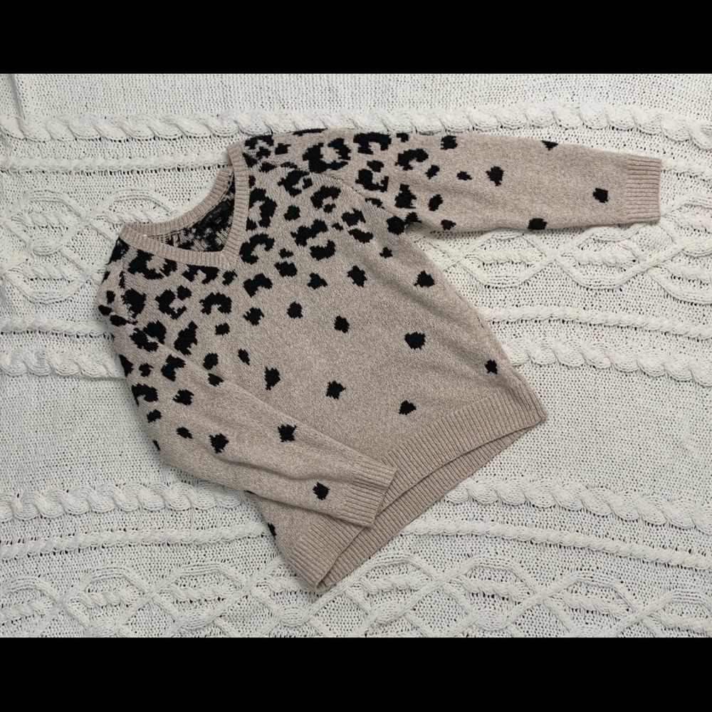 oversized cheetah print sweater